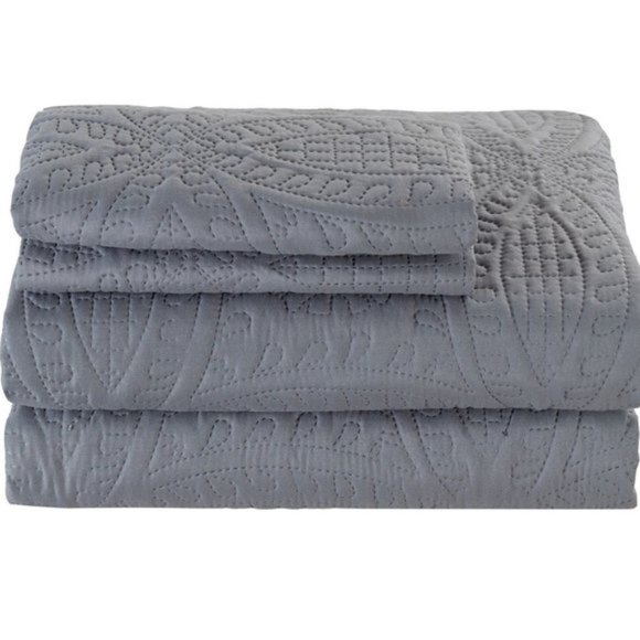 🌟Millano Chambrey 3 Piece Quilt Set Grey - Picture 3 of 6